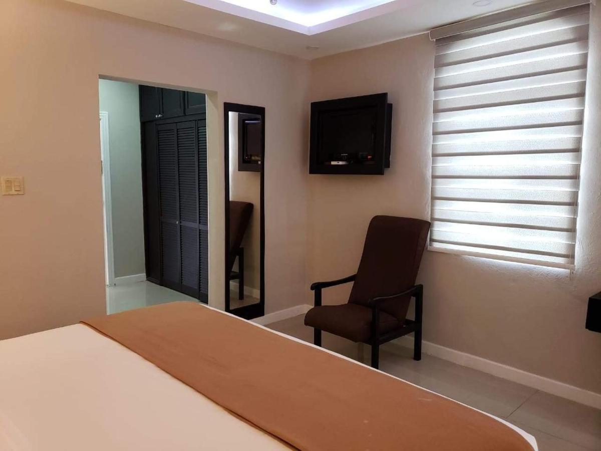 קינגסטון Christar Villas Hotel מראה חיצוני תמונה