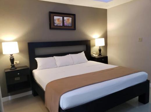 קינגסטון Christar Villas Hotel מראה חיצוני תמונה