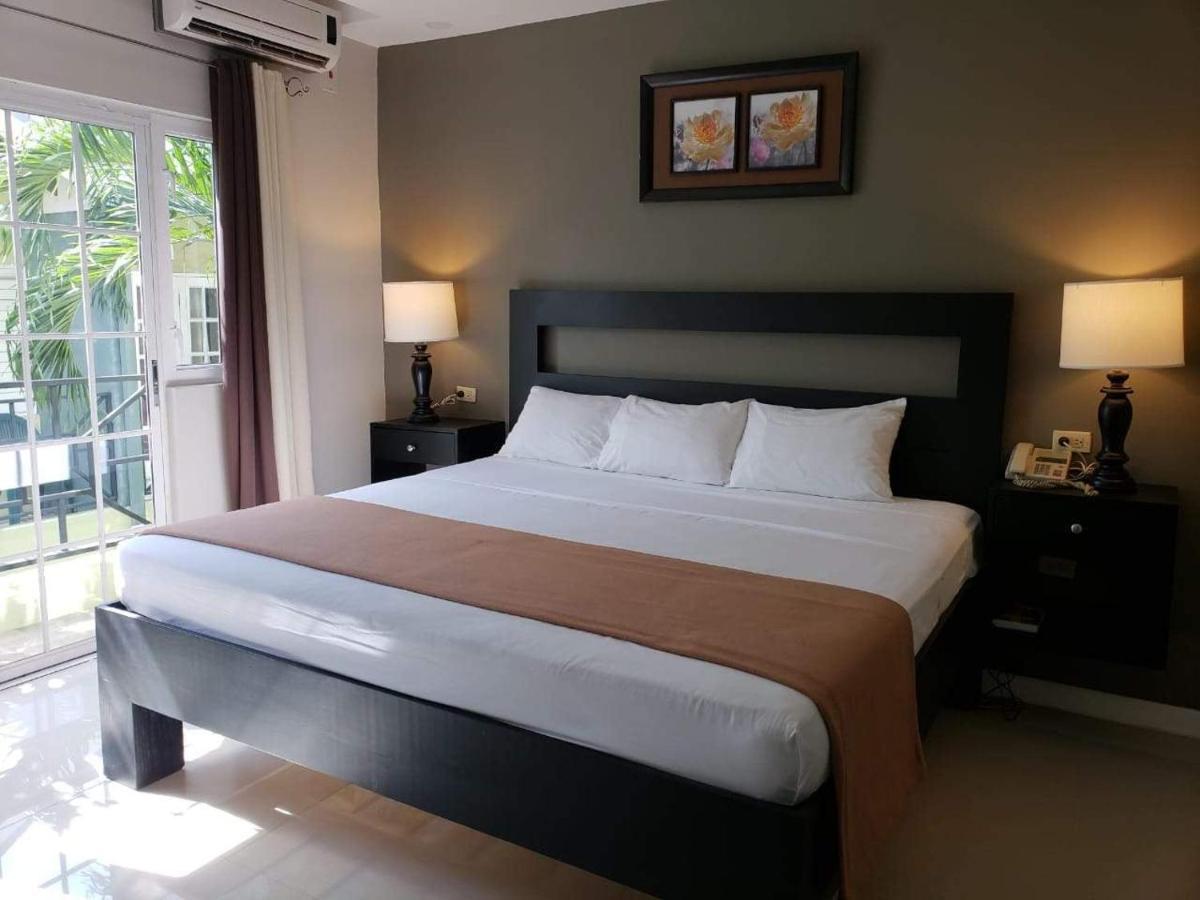 קינגסטון Christar Villas Hotel מראה חיצוני תמונה