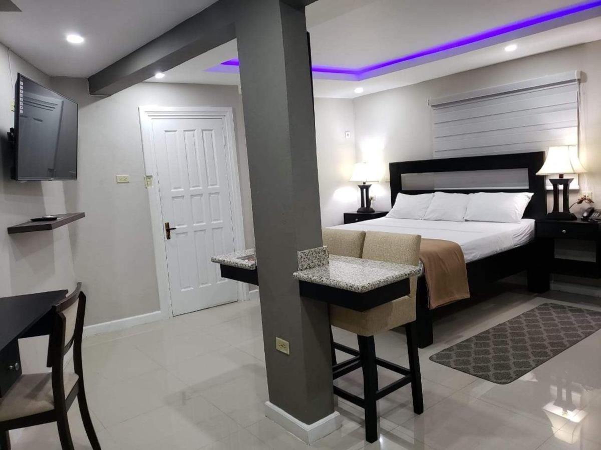 קינגסטון Christar Villas Hotel מראה חיצוני תמונה
