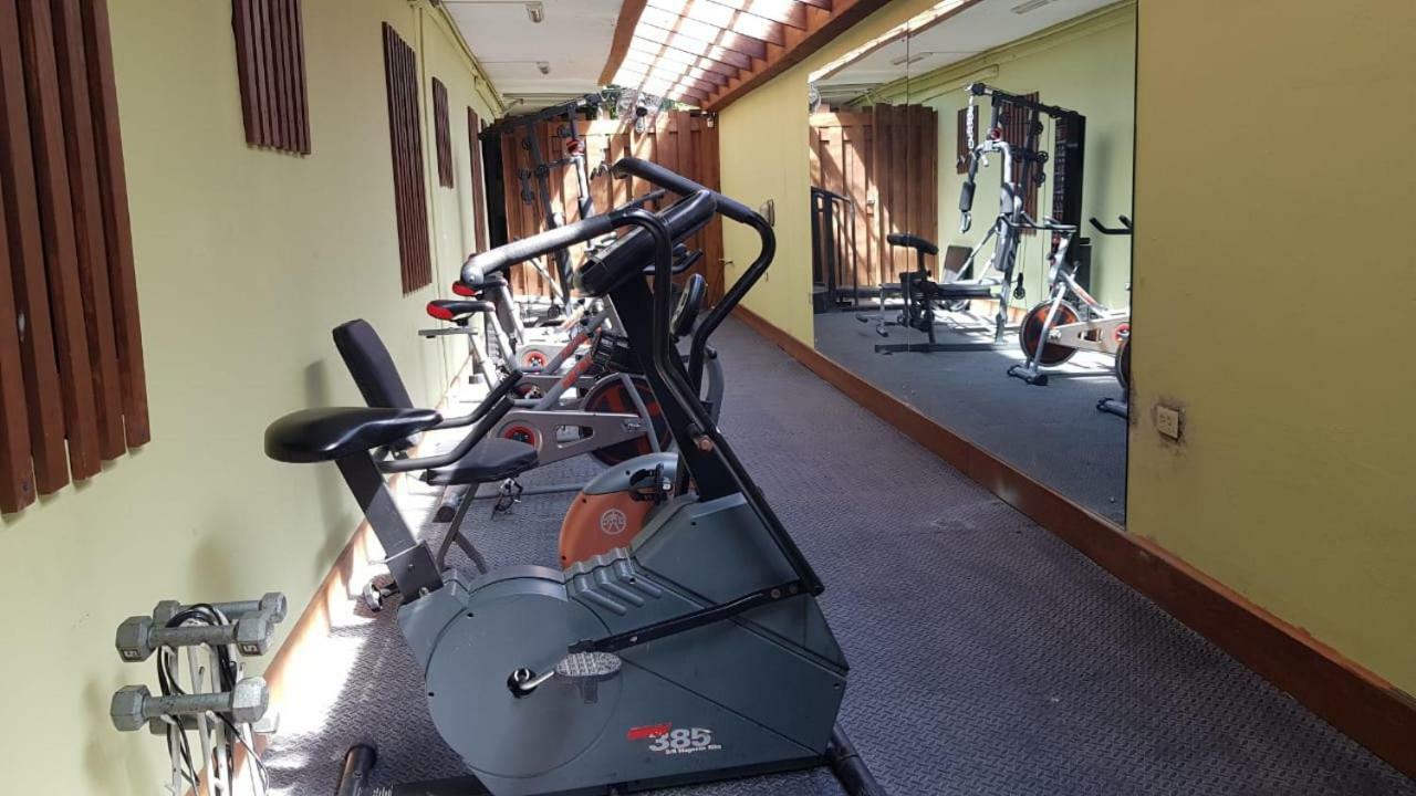 קינגסטון Christar Villas Hotel מראה חיצוני תמונה