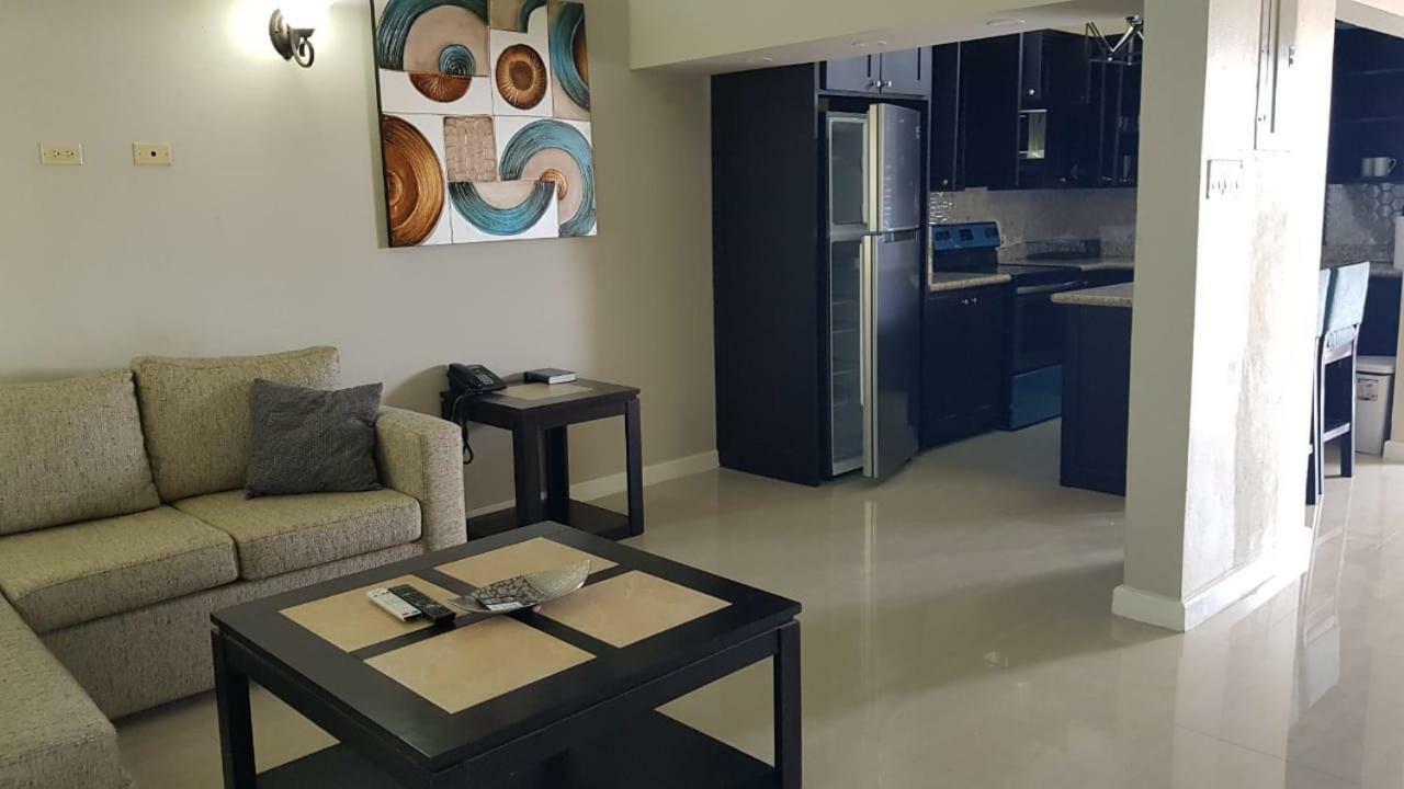 קינגסטון Christar Villas Hotel מראה חיצוני תמונה