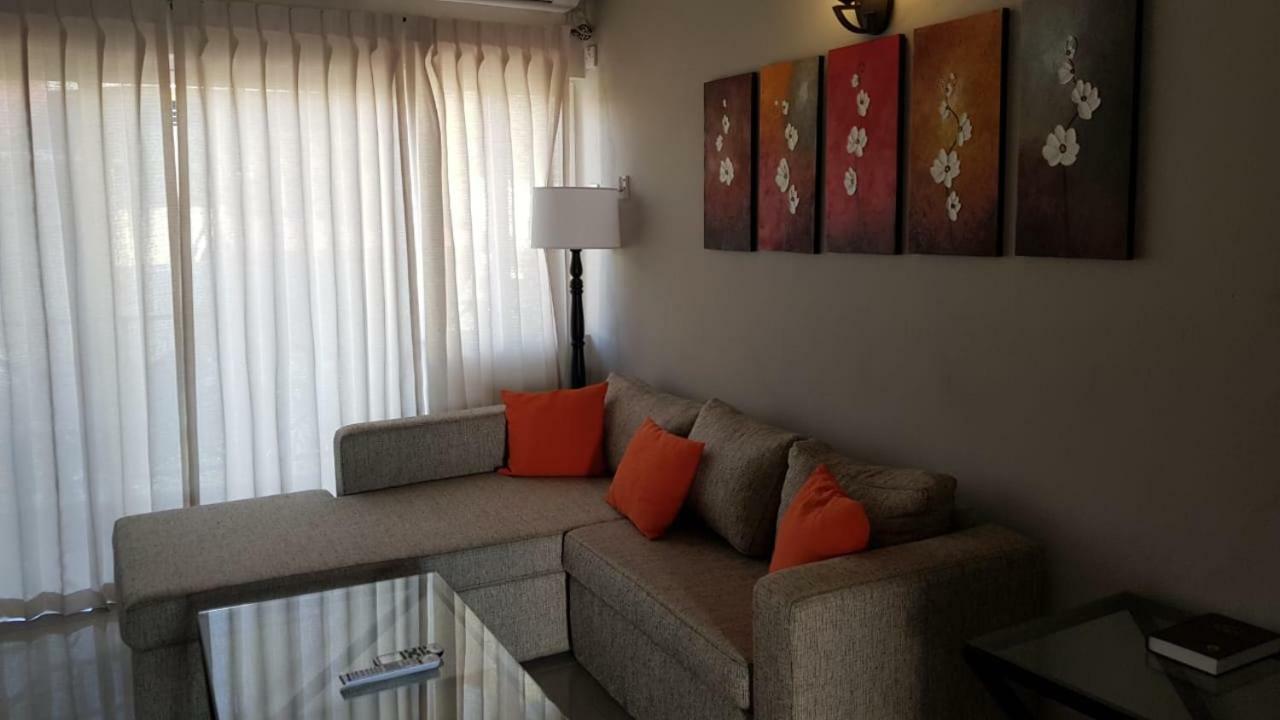 קינגסטון Christar Villas Hotel מראה חיצוני תמונה